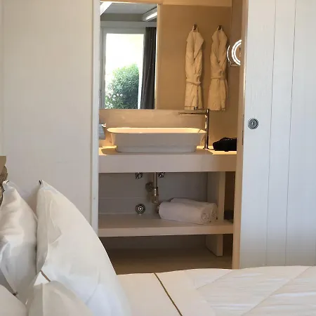酒店 Relais De La Costa - The Leading Of The World 4*