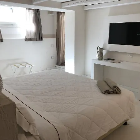 酒店 Relais De La Costa - The Leading Of The World 4*