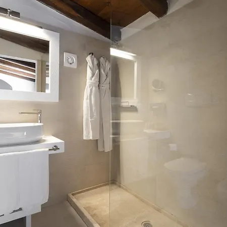 酒店 Relais De La Costa - The Leading Of The World 4*